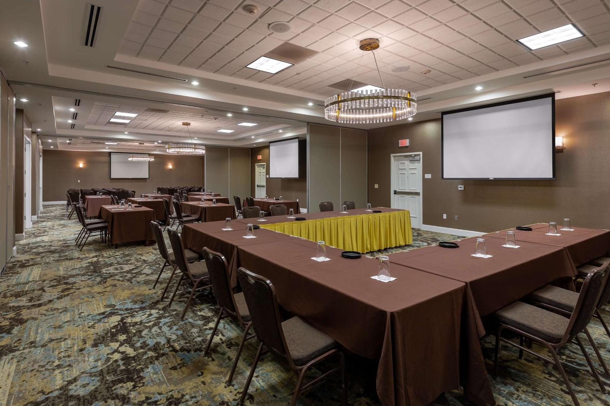 Hilton Garden Inn Tifton Exterior photo